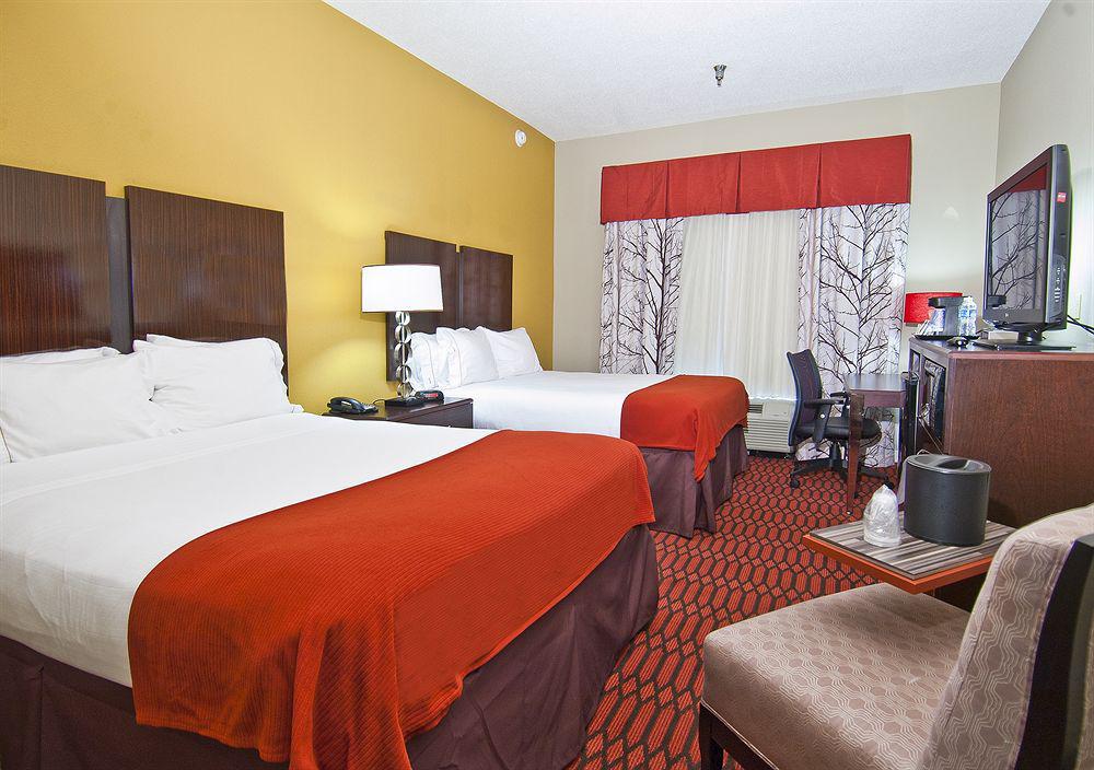 Holiday Inn Express Hotel & Suites Olive Branch By Ihg Esterno foto