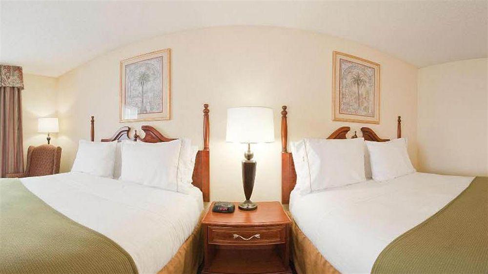 Holiday Inn Express Hotel & Suites Olive Branch By Ihg Esterno foto