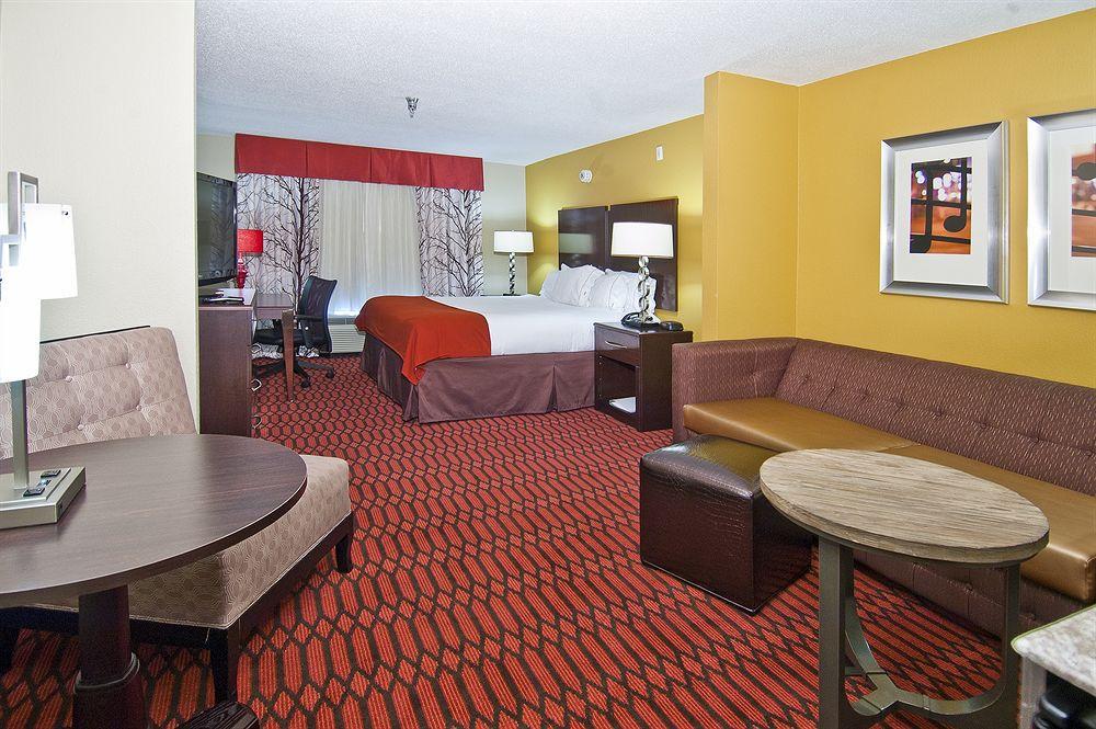 Holiday Inn Express Hotel & Suites Olive Branch By Ihg Esterno foto